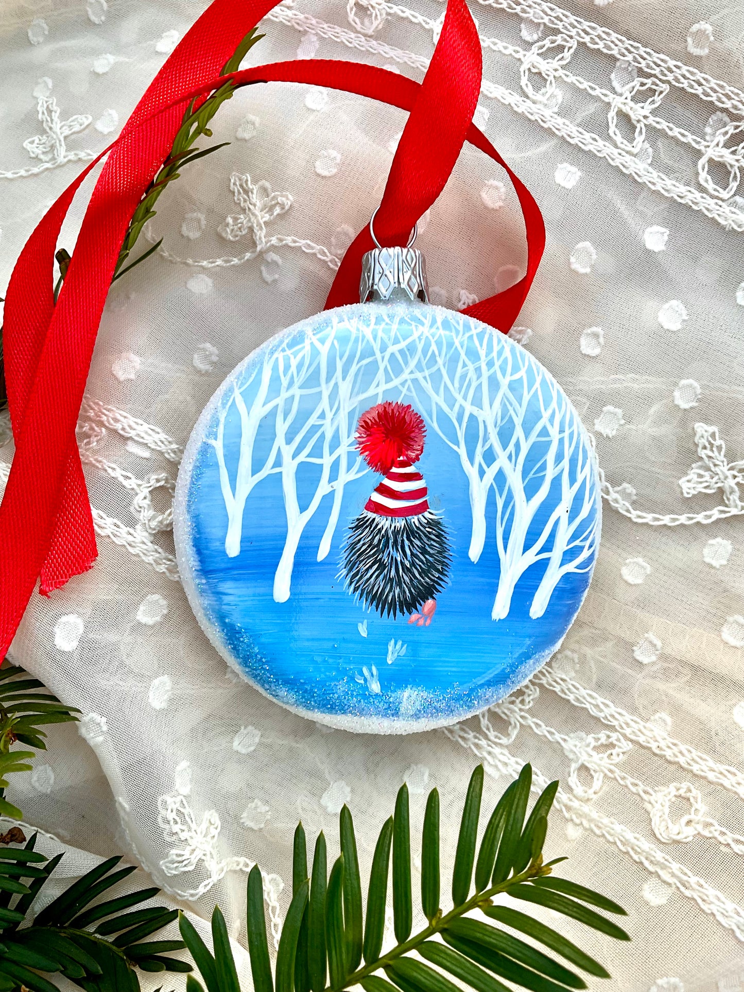 Hedgehog bringing gift